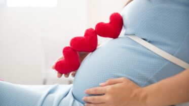 PREGNANCY FOR HEART DISEASE SUFFERERS: WHAT ARE THE RISKS?