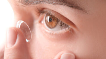 How to Choose Suitable Contact Lenses for Your Eyes
