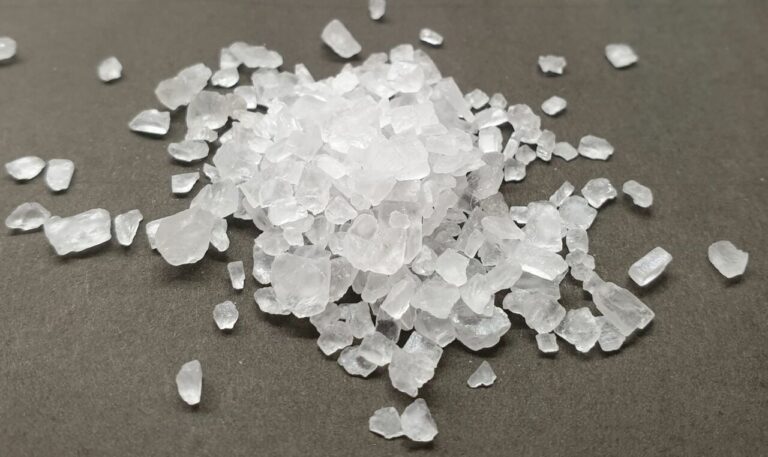 is-rock-salt-edible-learn-the-truth-to-enjoy-the-most-of-this-salt