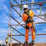 6 SAFETY TIPS FOR WORKING AT HEIGHTS.