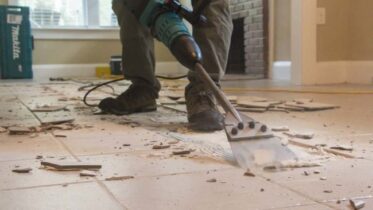 Types And Advantages You Need To Know About Tile Removal