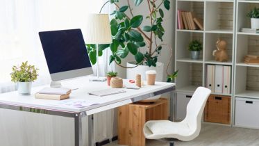 Top 5 Tips for Getting and Staying Organized in Your Office