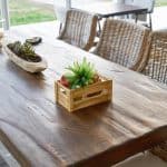The Many Benefits of a Reclaimed Dining Table